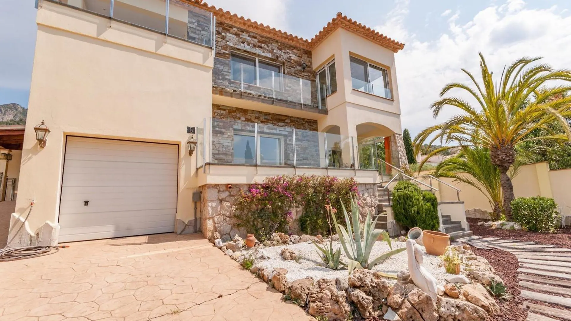 Modern Apartment In Roses With Swimming Pool 0*,  Spanien